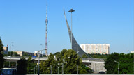 Monumento ai cosmonauti e torre della televisione (500 m)